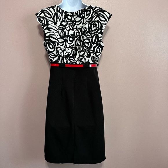 Dress Barn black & white belted dress size 8 - Picture 3 of 7